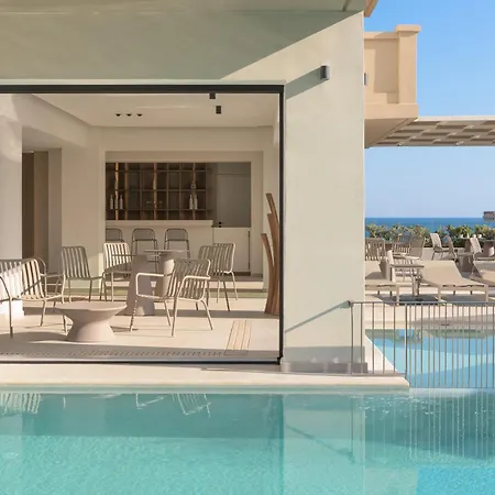 Theartemis Palace Hotel